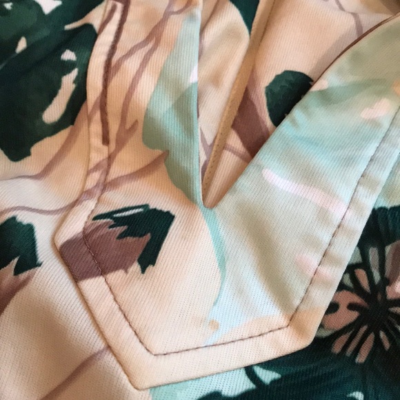 1970’s Floral Dress! - Picture 5 of 5